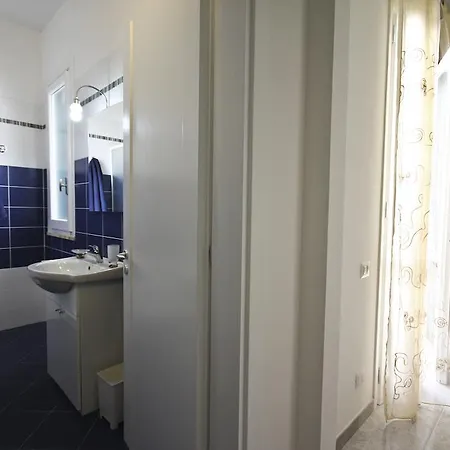 B&B Villa Genny A Pochi Passi Dal Mare San Cataldo  Quarto foto