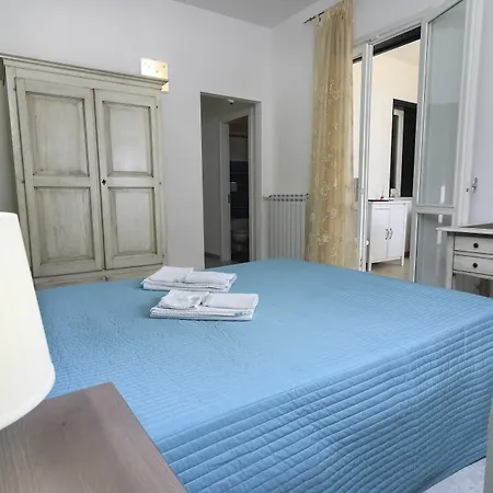 B&B Villa Genny A Pochi Passi Dal Mare San Cataldo  Exterior foto